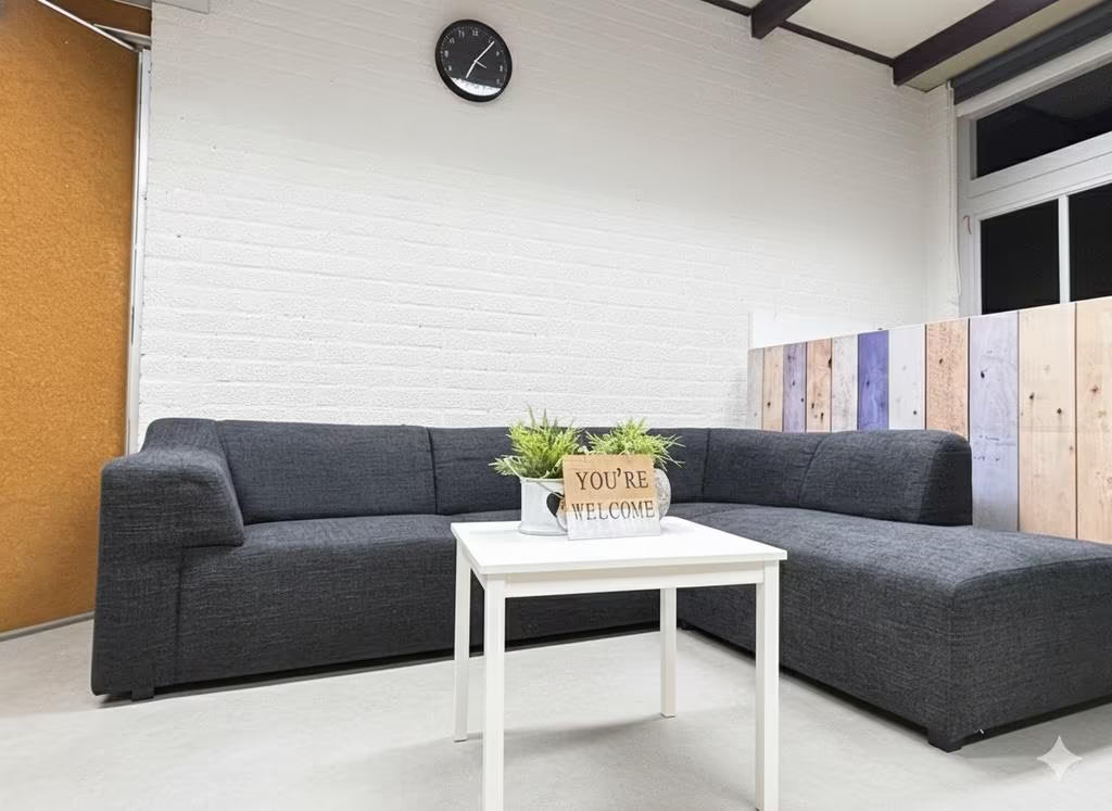 Donkergrijze hoekbank – minimalistisch comfort – €325 Roos Repose