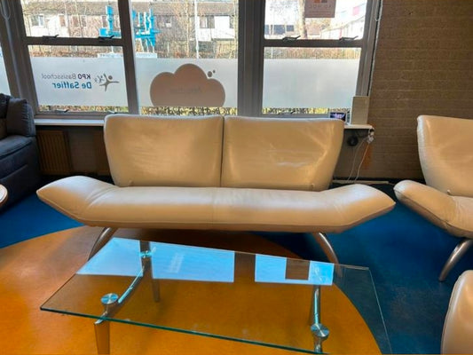 Luxe Leolux Beige Tango bank en tafel