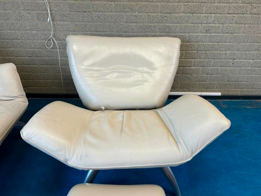 Luxe Leolux Beige Tango bank en tafel