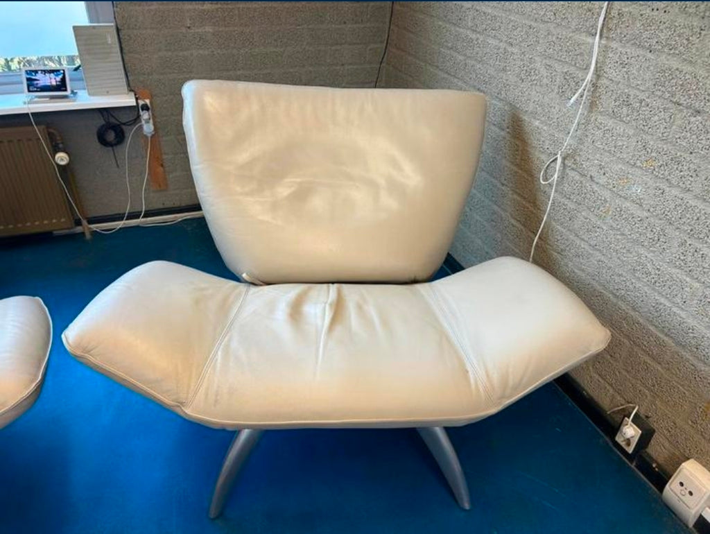 Luxe Leolux Beige Tango bank en tafel